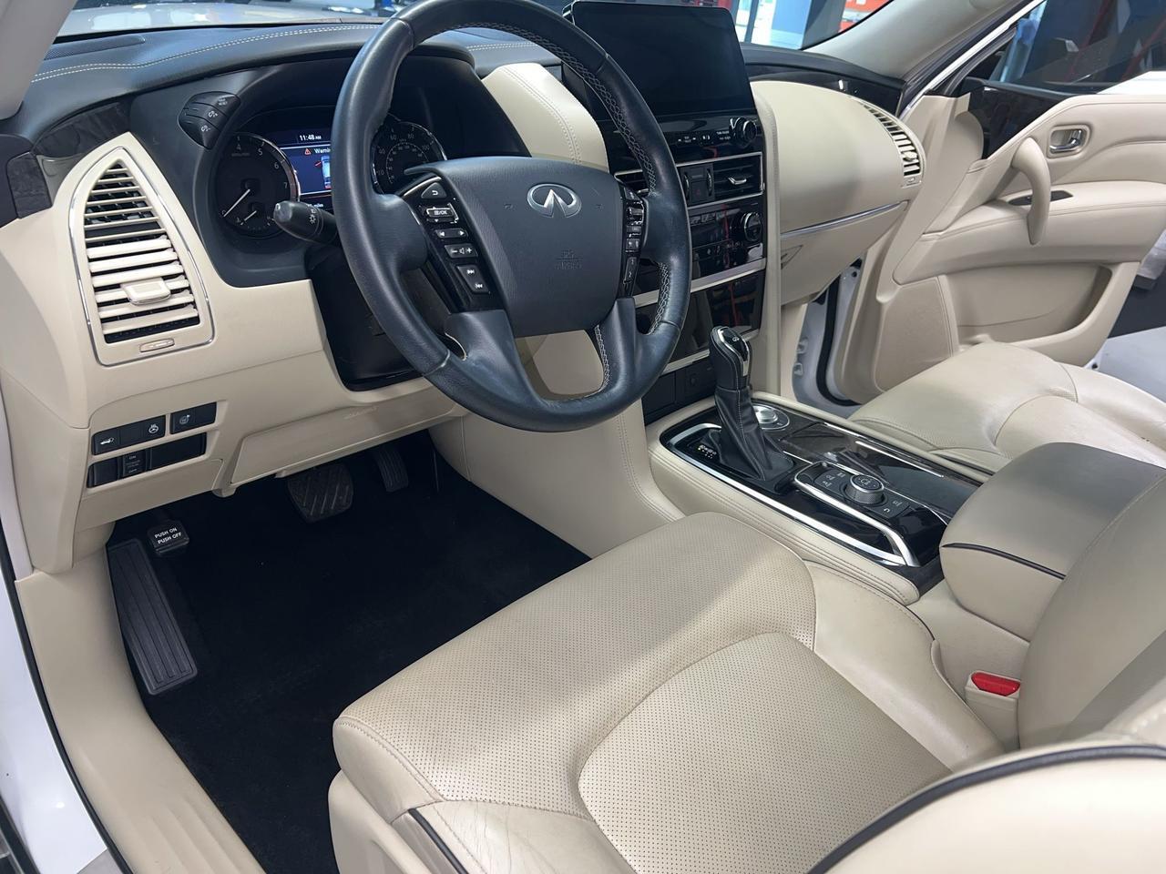 2022 INFINITI QX80 LUXE