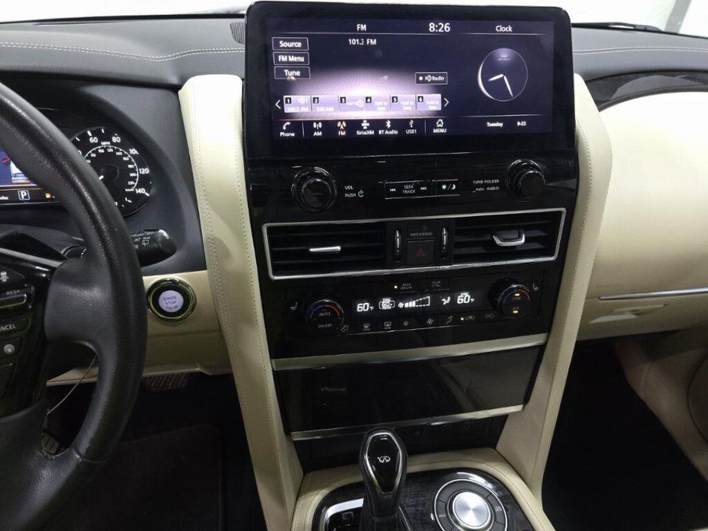 2022 Infiniti QX80 Luxe photo 4