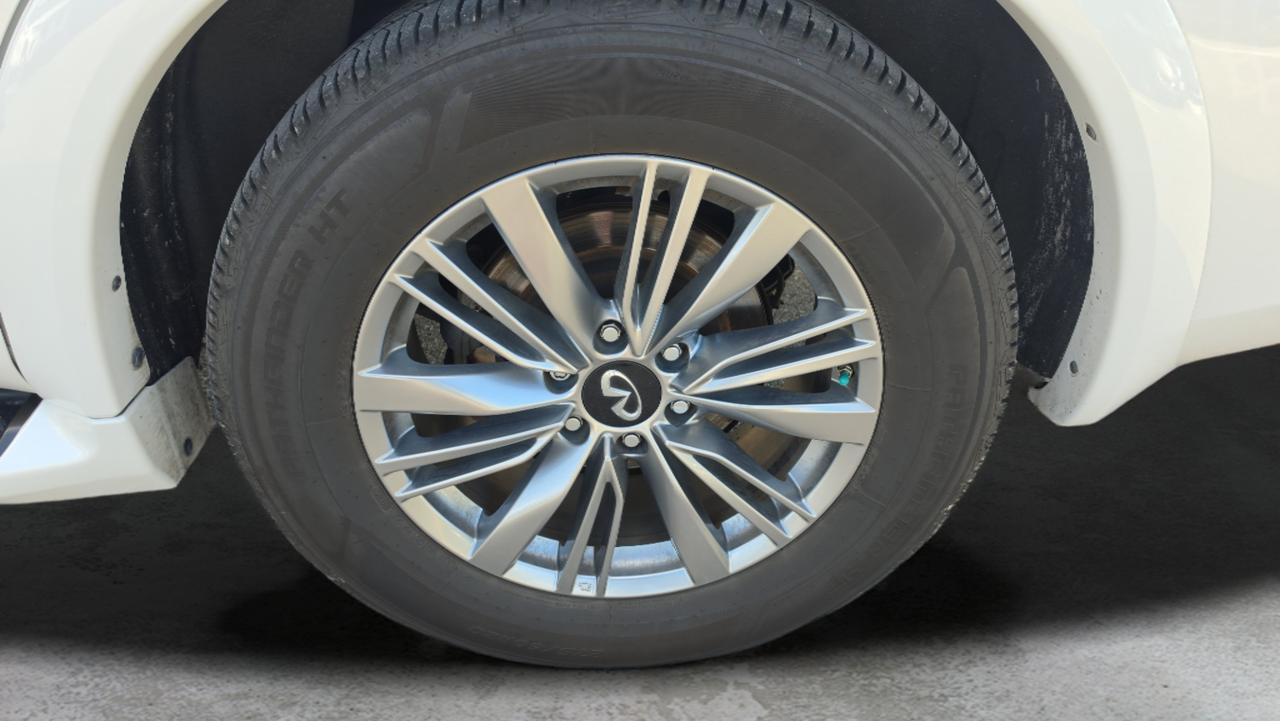 2022 INFINITI QX80 LUXE