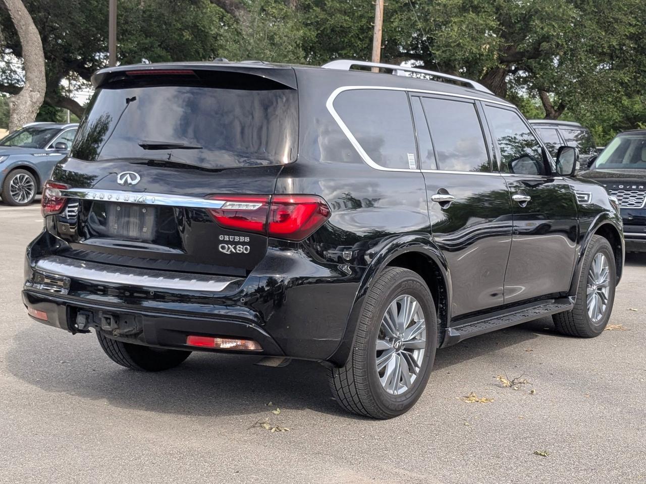 2022 INFINITI QX80 LUXE