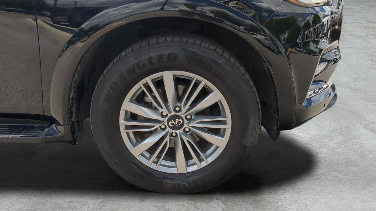 2022 INFINITI QX80 LUXE