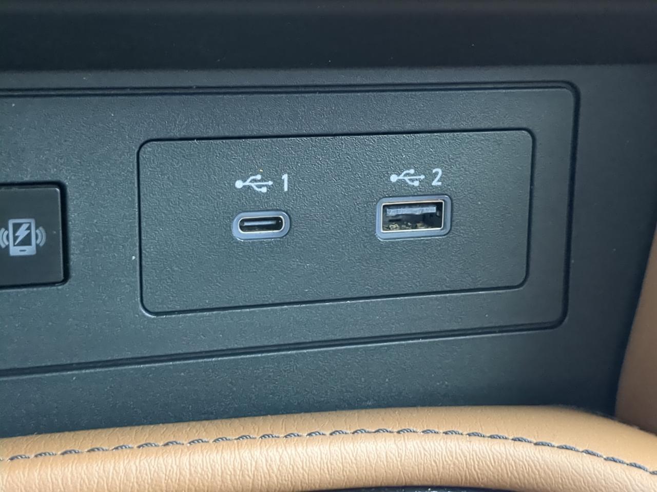2022 INFINITI QX80 SENSORY Appleton WI