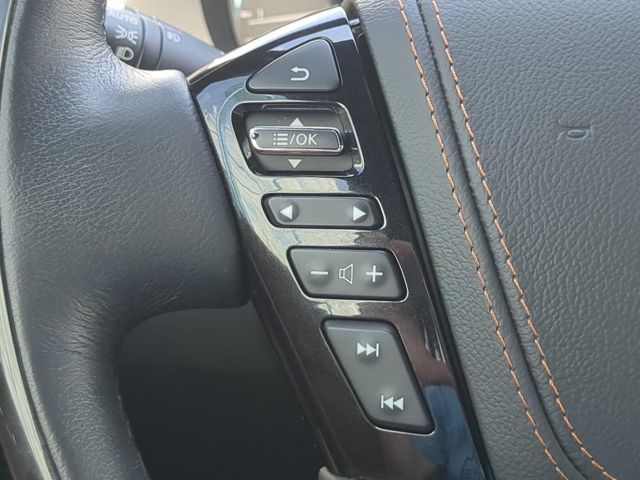 2022 INFINITI QX80 SENSORY Appleton WI