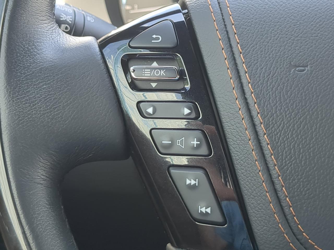 2022 INFINITI QX80 SENSORY Appleton WI