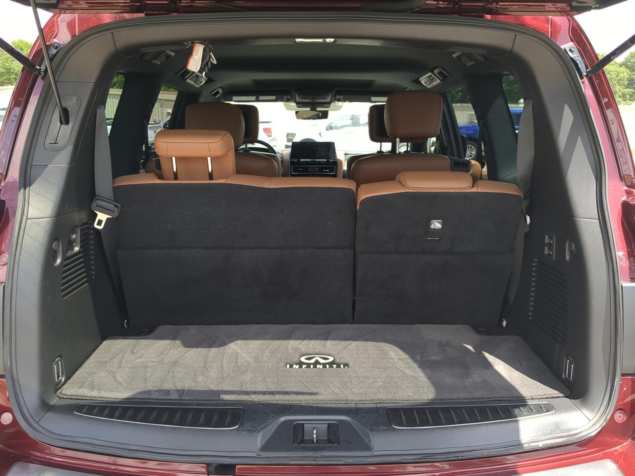 2022 INFINITI QX80 SENSORY Appleton WI