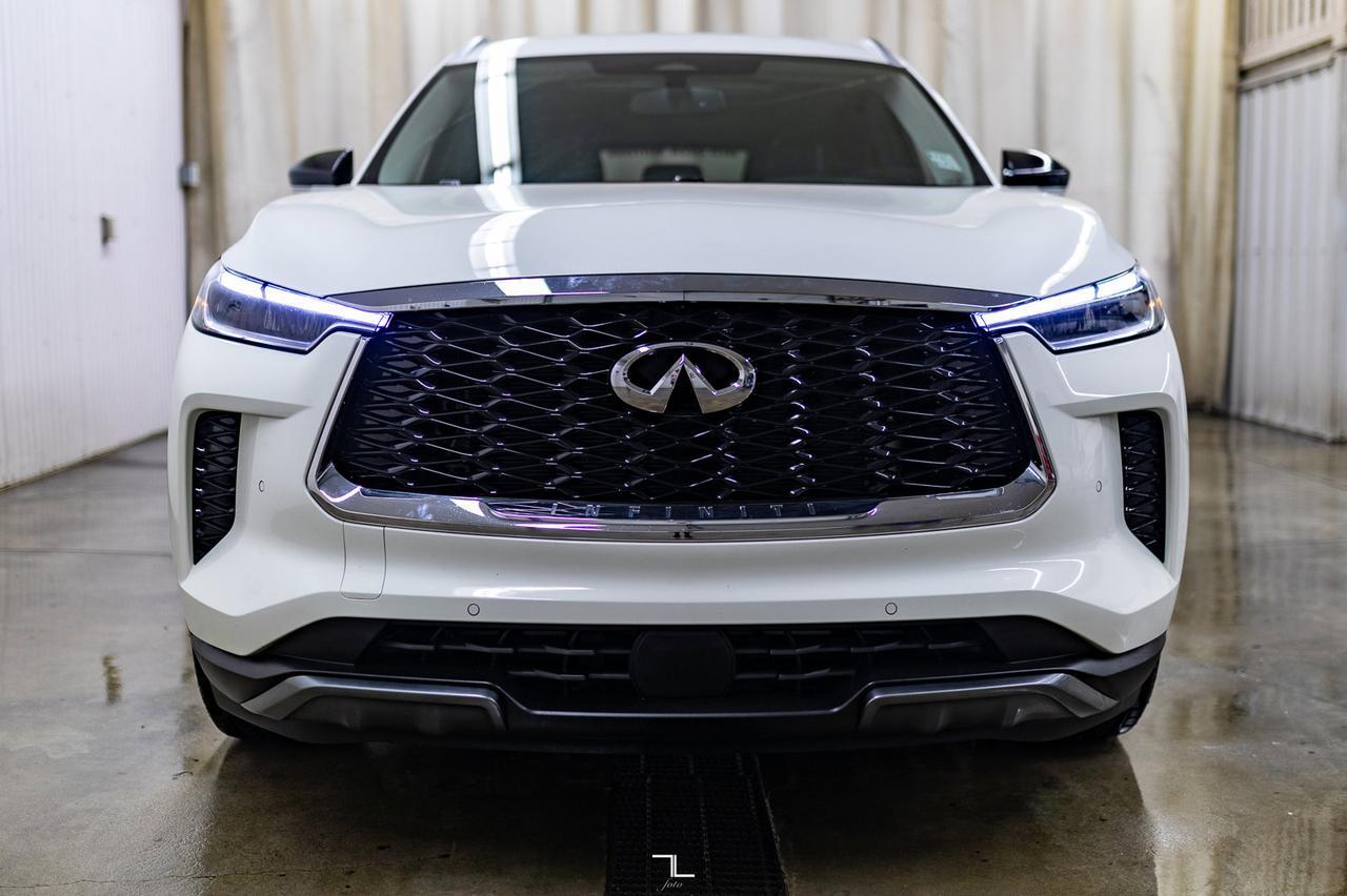 2022 Infiniti QX60 AWD Luxe Leather Roof Nav BCam Red Deer AB