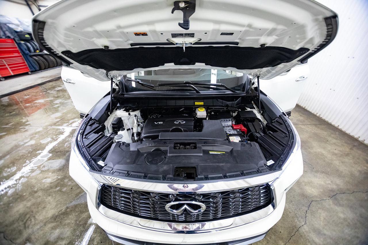 2022 Infiniti QX60 AWD Luxe Leather Roof Nav BCam Red Deer AB