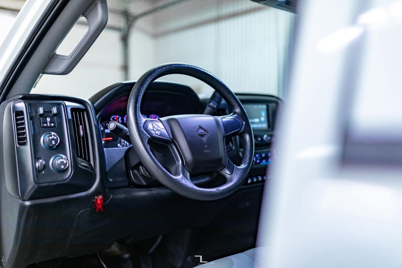 2022 International CV515 4x4 Crew Cab Deck Diesel Red Deer AB