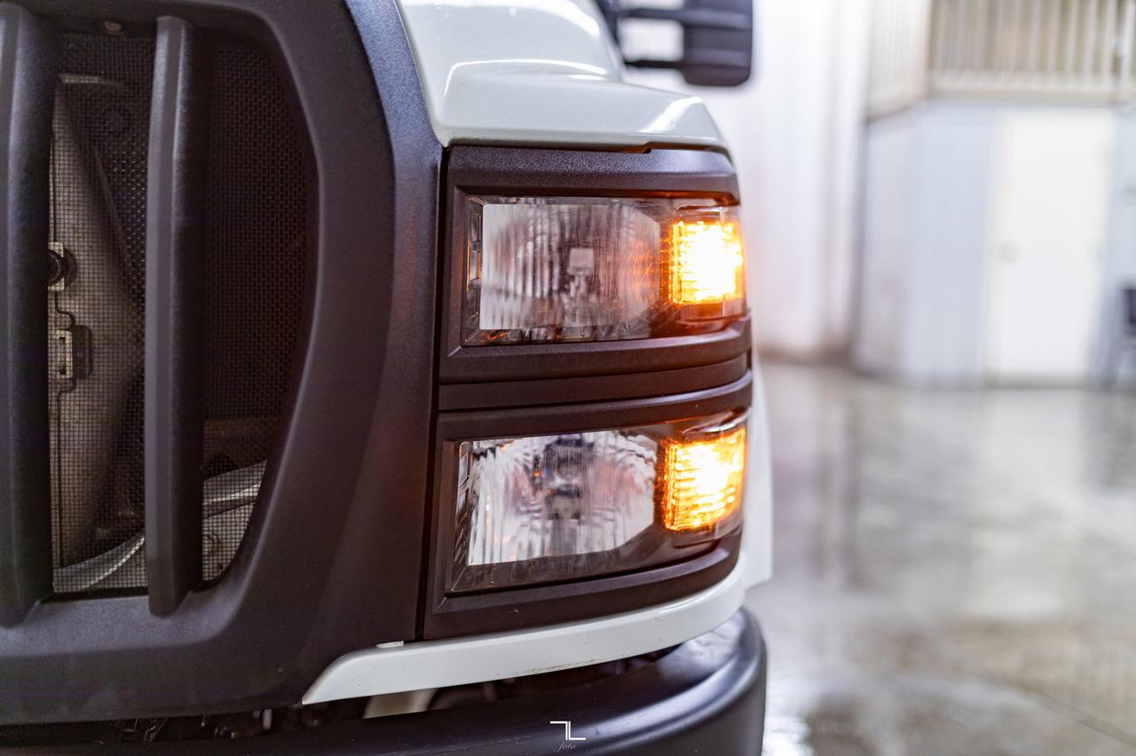 2022 International CV515 4x4 Crew Cab Deck Diesel Red Deer AB