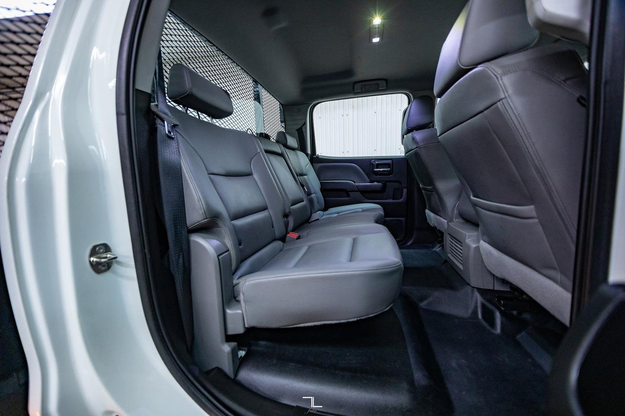 2022 International CV515 4x4 Crew Cab Deck Diesel Red Deer AB