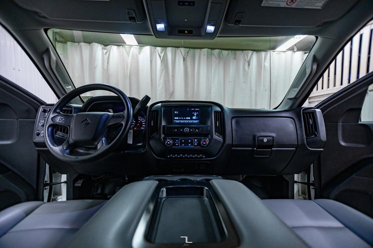 2022 International CV515 4x4 Crew Cab Deck Diesel Red Deer AB