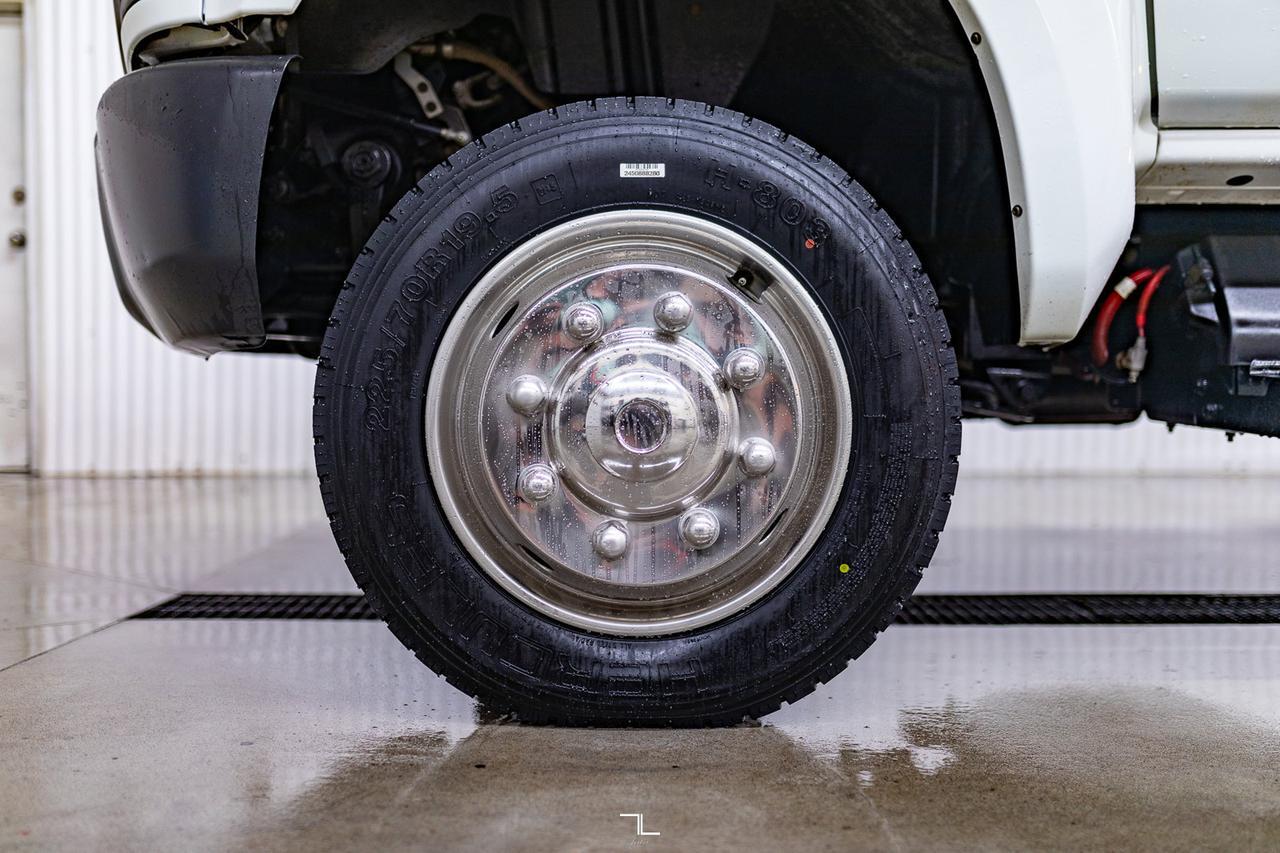 2022 International CV515 4x4 Crew Cab Deck Diesel Red Deer AB
