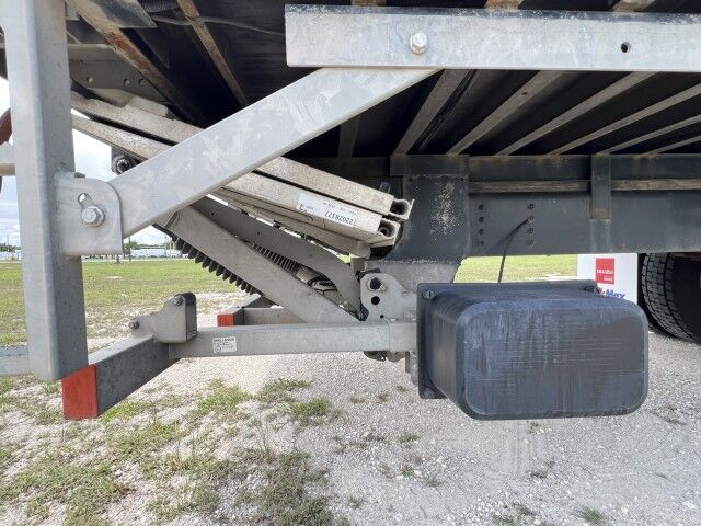 2022 Isuzu FTR 26&apos; Dry Box Truck with 2,200 Lb Lift Gate Homestead FL