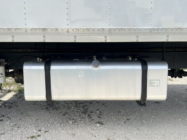 2022 Isuzu FTR 26&apos; Dry Box Truck with 2,200 Lb Lift Gate Homestead FL