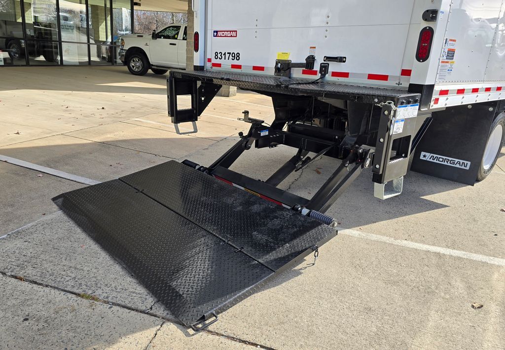 2022 Isuzu NRR Concord NC