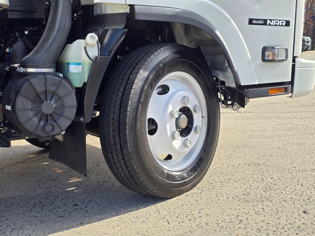 2022 Isuzu NRR Concord NC
