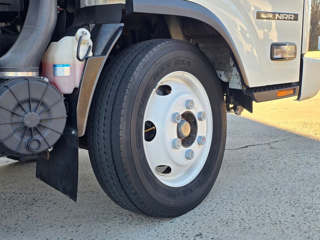 2022 Isuzu NRR Concord NC