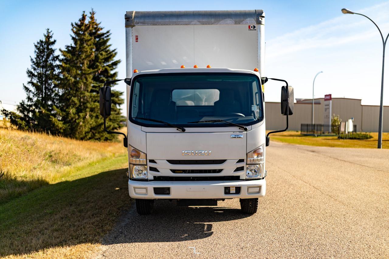 2022 Isuzu NRR 20 Ft. Box Cube Van Power Liftgate Diesel Red Deer AB