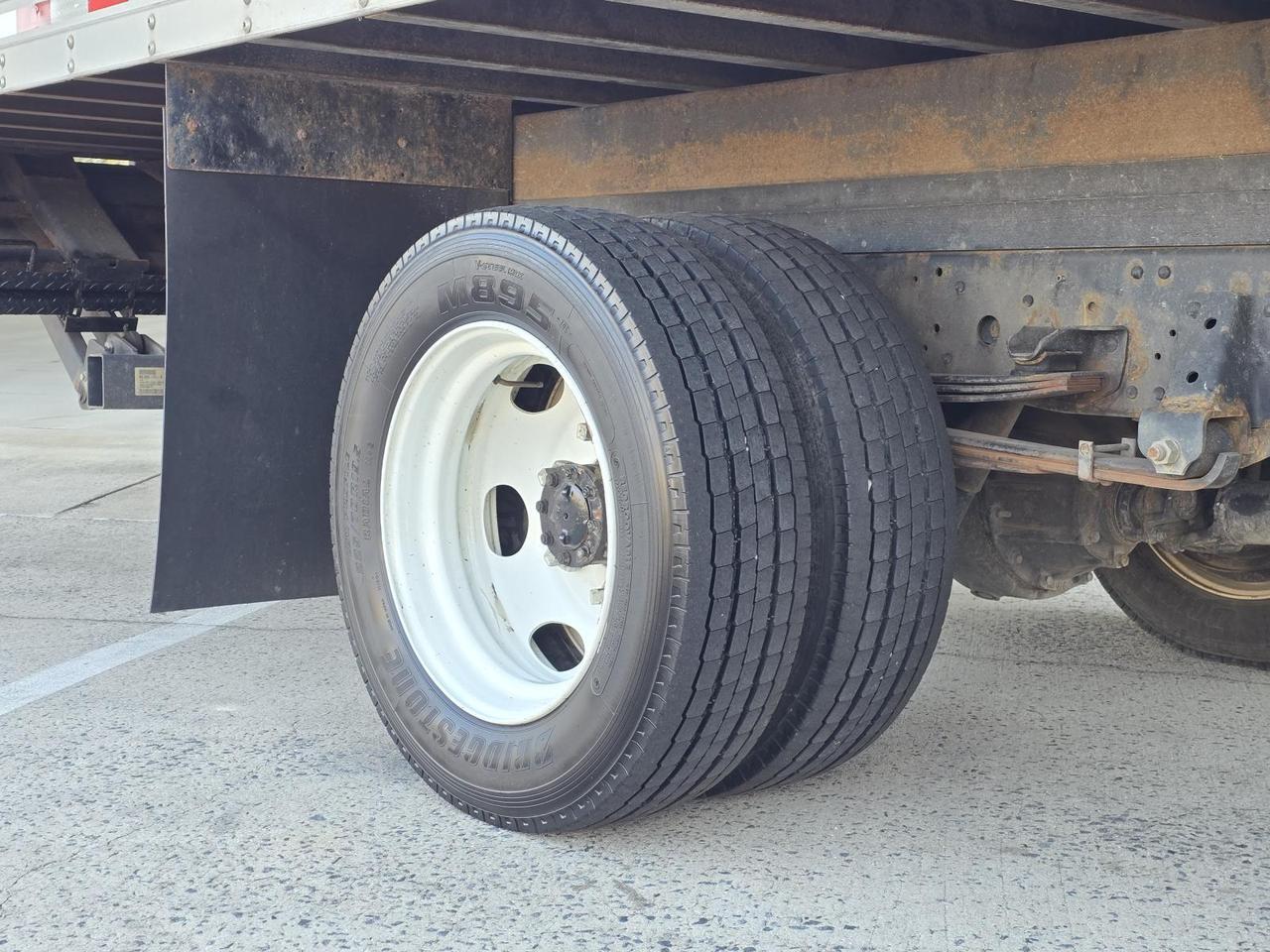 2022 Isuzu NRR 20ft Box W/Tuck-Under Liftgate and 5.2L Diesel Concord NC