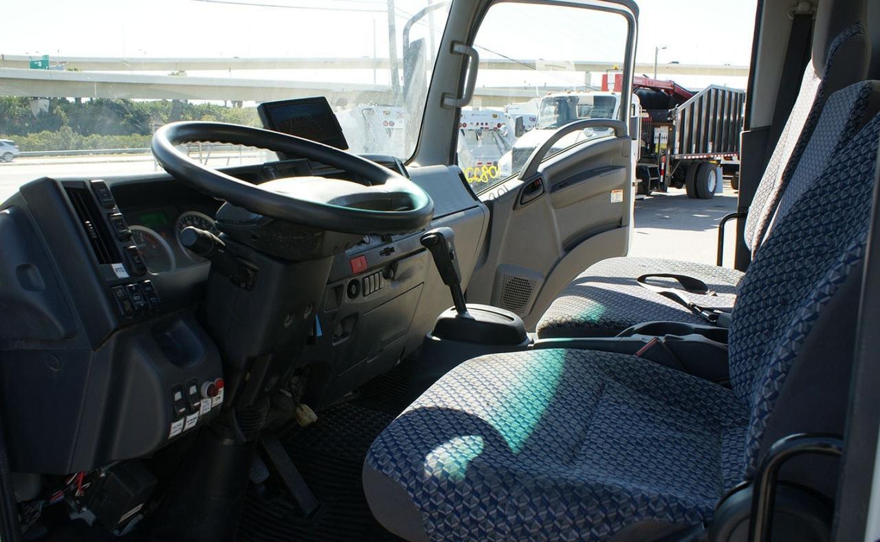 2022 Isuzu NRR 8 yd Pac-Mac Rear Loader Garbage Truck Tampa FL