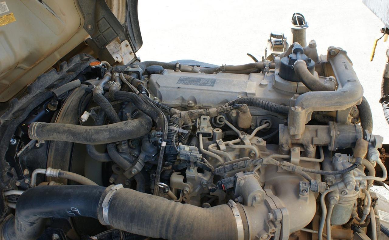 2022 Isuzu NRR 8 yd Pac-Mac Rear Loader Garbage Truck Tampa FL