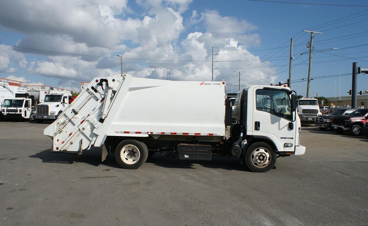 2022 Isuzu NRR 8 yd PacMac Rear Loader Garbage Truck Tampa FL