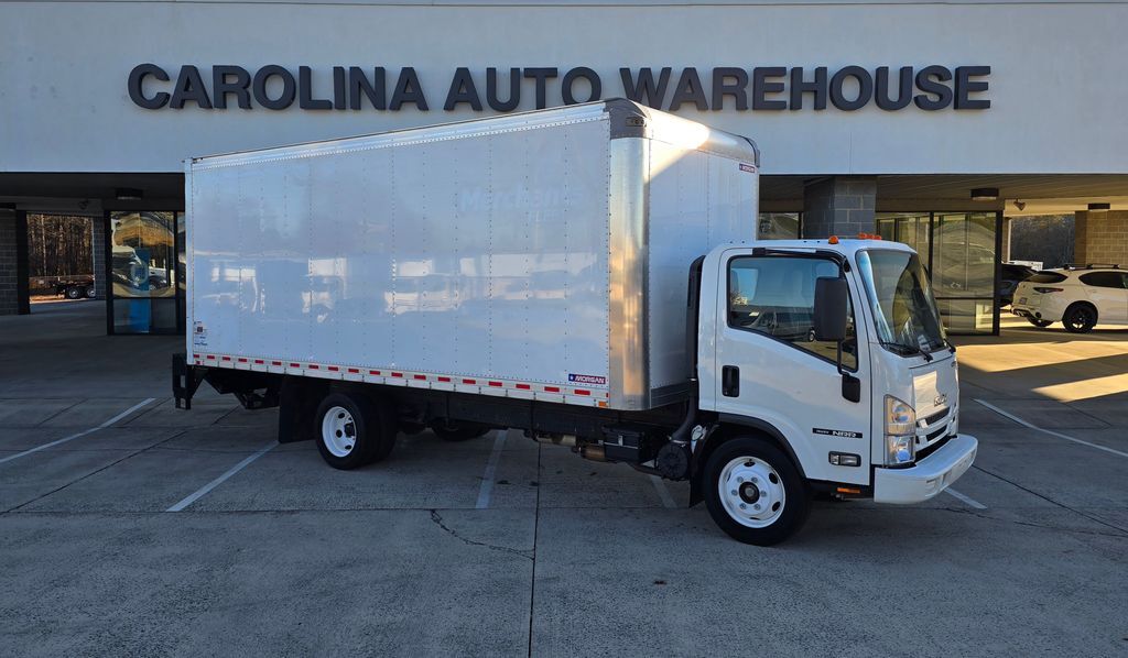 2022 Isuzu NRR WT 20ft Box W/Tuck-Under Liftgate and 6.0L V8 Concord NC