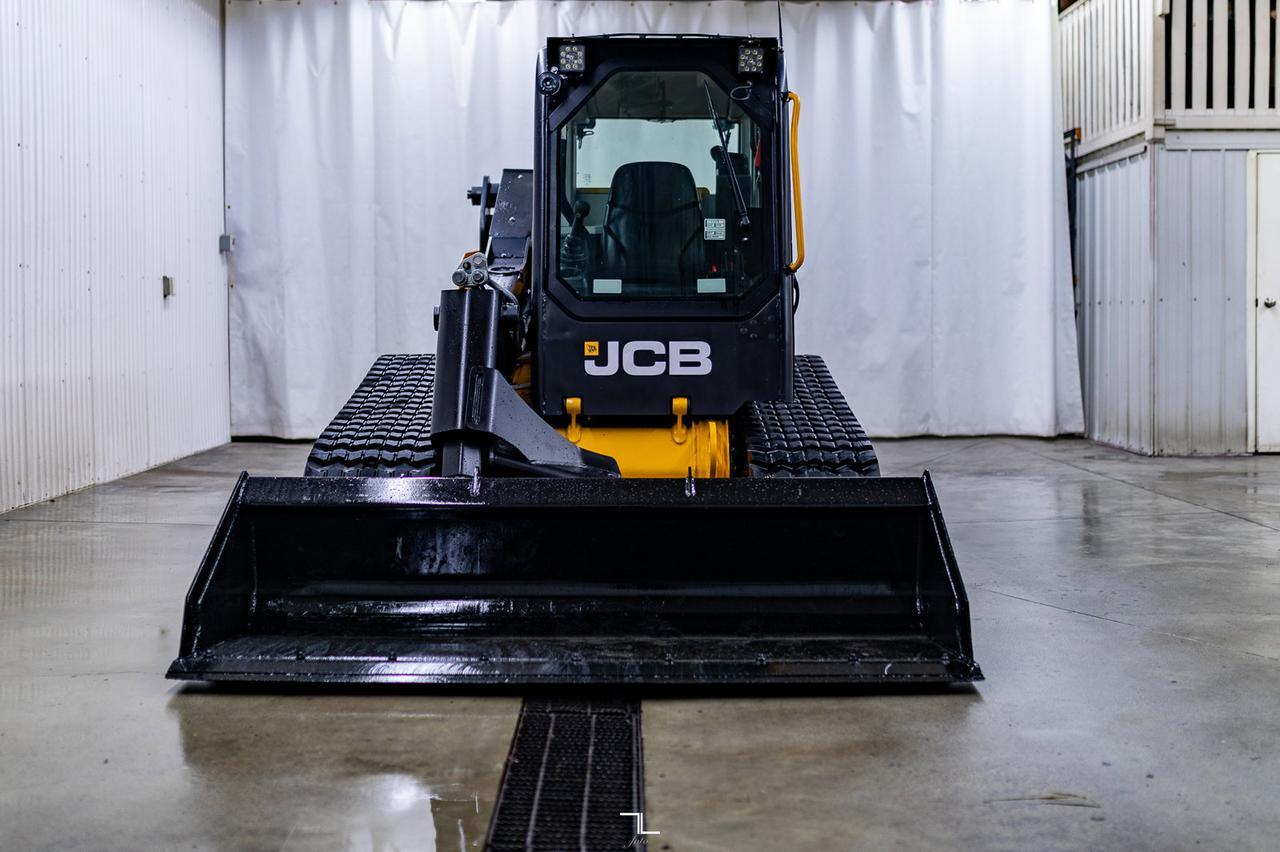 2022 JCB 270 T Track Skid Steer Loader Diesel Red Deer AB