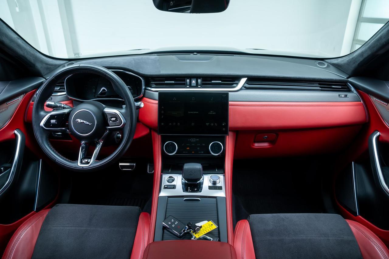 2022 Jaguar F-PACE SVR 1 Owner / Black Exterior Styling Package / Meridia Portland OR