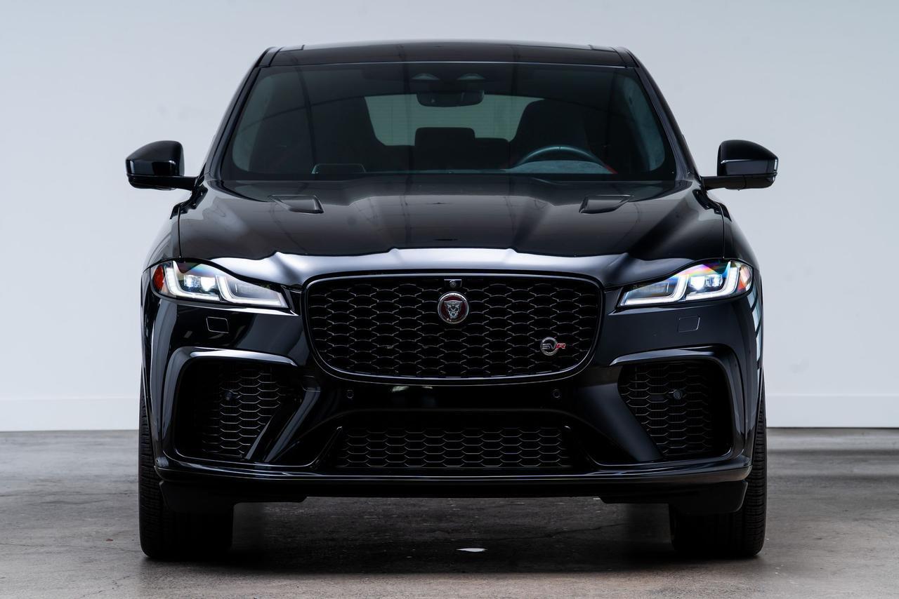 2022 Jaguar F-PACE SVR 1 Owner / Black Exterior Styling Package / Meridia Portland OR