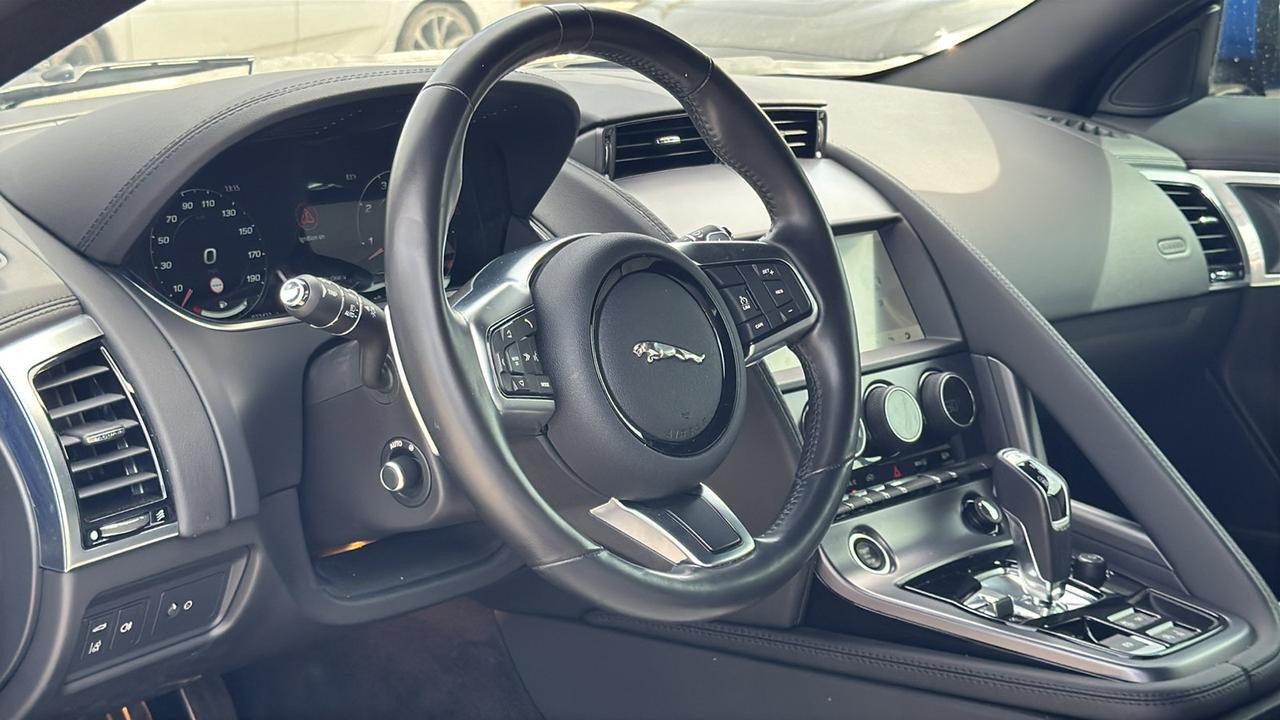 2022 Jaguar F-TYPE P450  Selma TX