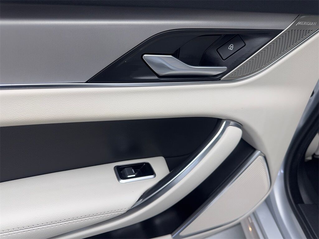 2022 Jaguar XF R-Dynamic SE NAV,CAM,PANO,HTD STS,BLIND SPOT Irving TX