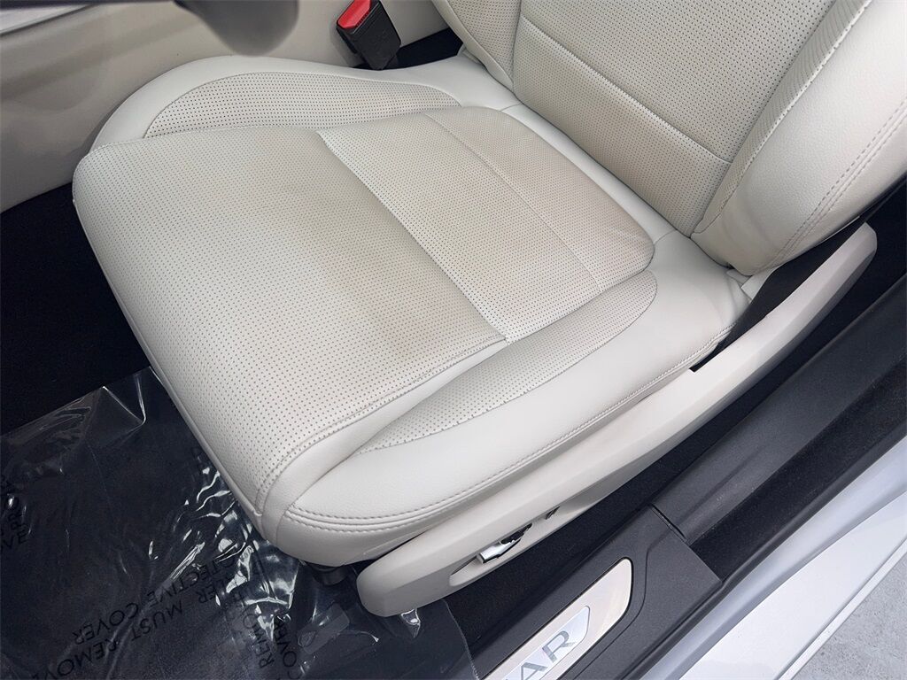 2022 Jaguar XF R-Dynamic SE NAV,CAM,PANO,HTD STS,BLIND SPOT Irving TX