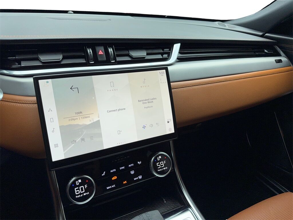 2022 Jaguar XF R-Dynamic SE photo 9