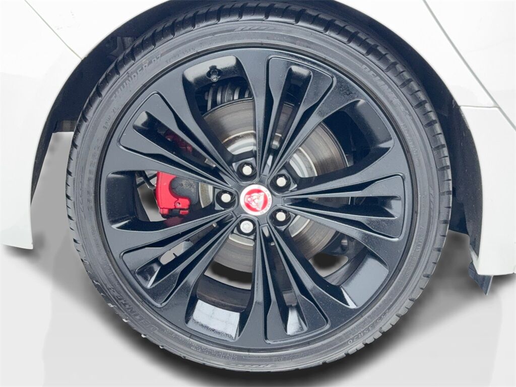 2022 Jaguar XF R-Dynamic SE photo 36