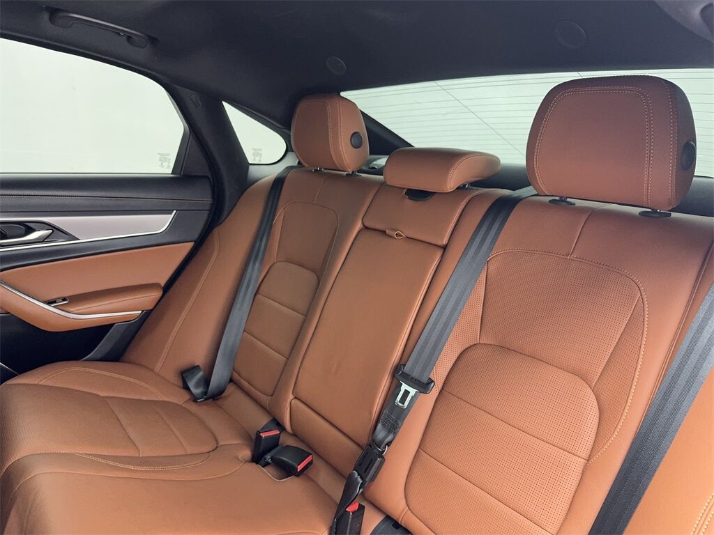 2022 Jaguar XF R-Dynamic SE photo 23