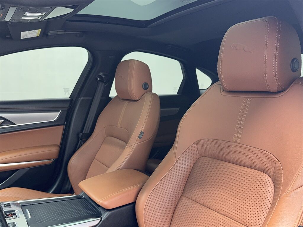 2022 Jaguar XF R-Dynamic SE photo 20