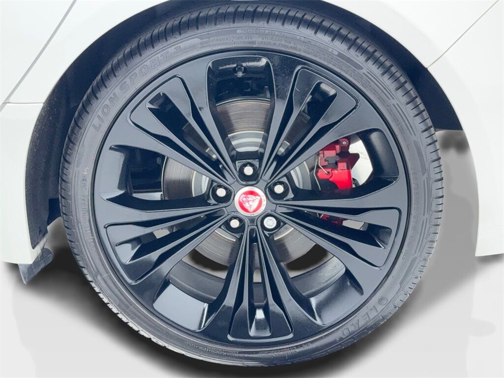 2022 Jaguar XF R-Dynamic SE photo 39