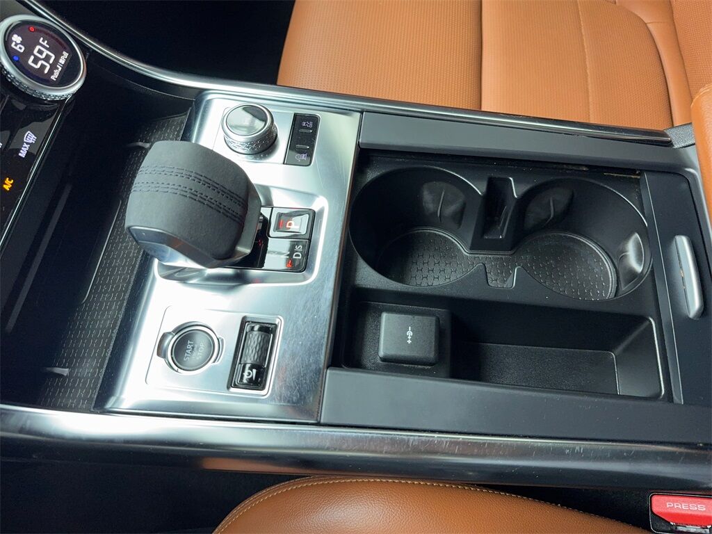 2022 Jaguar XF R-Dynamic SE photo 15
