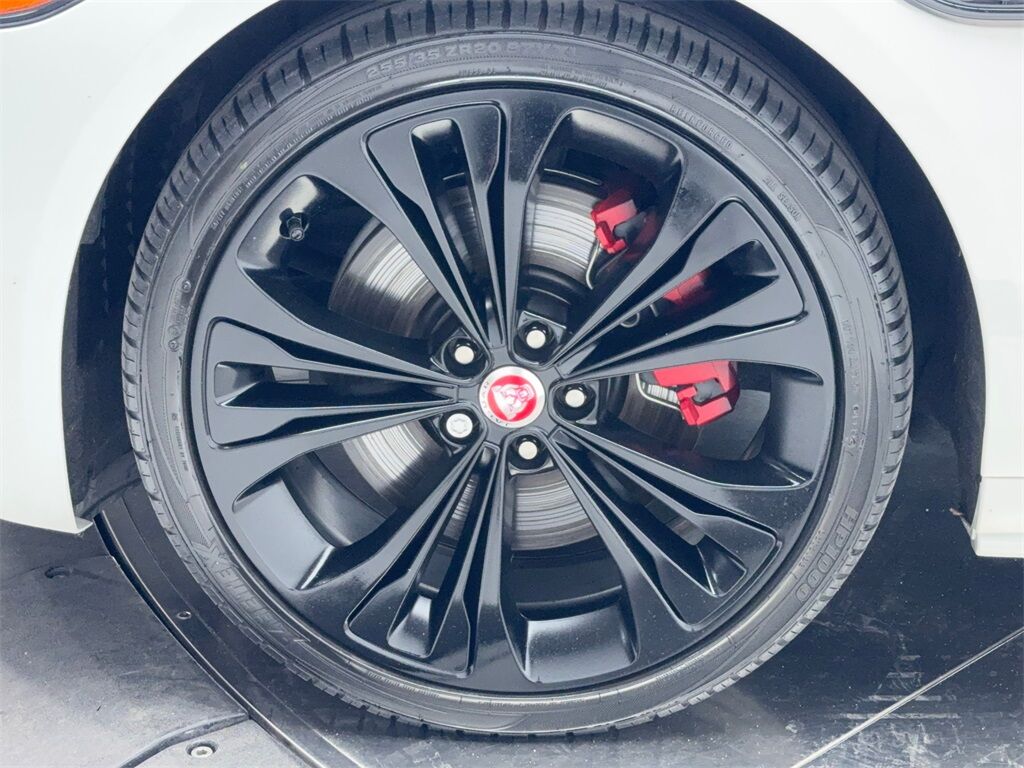 2022 Jaguar XF R-Dynamic SE photo 38