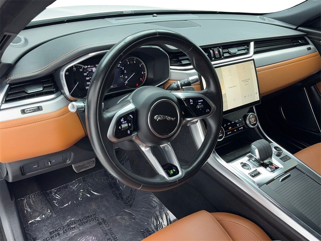 2022 Jaguar XF R-Dynamic SE photo 3