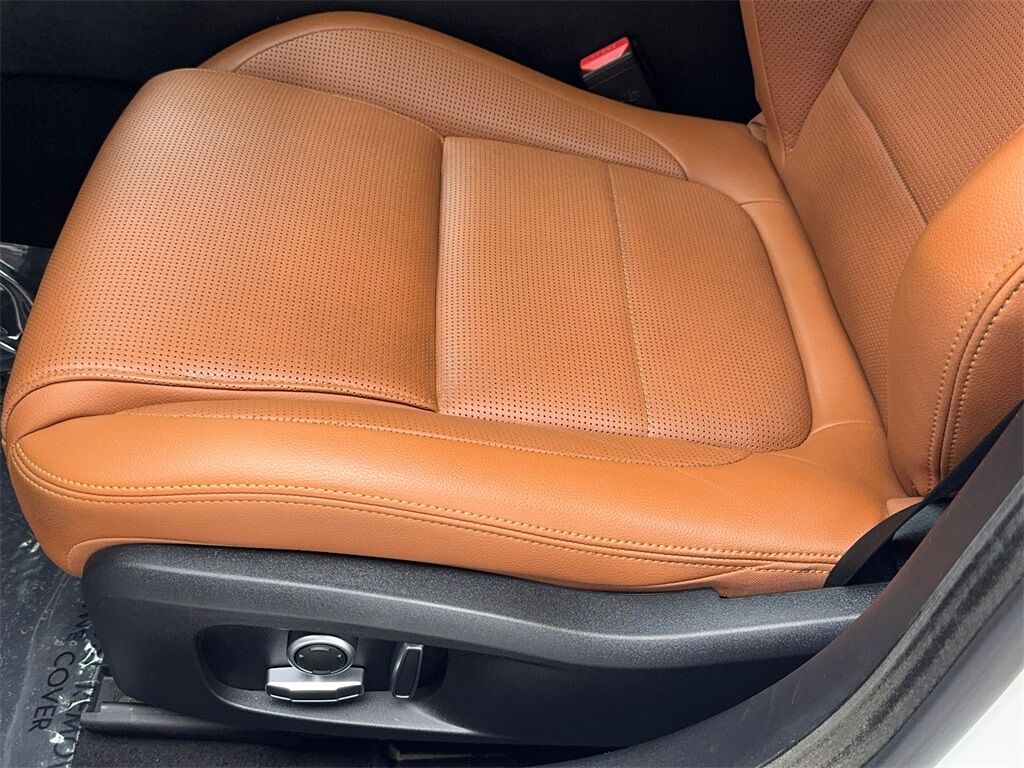 2022 Jaguar XF R-Dynamic SE photo 21