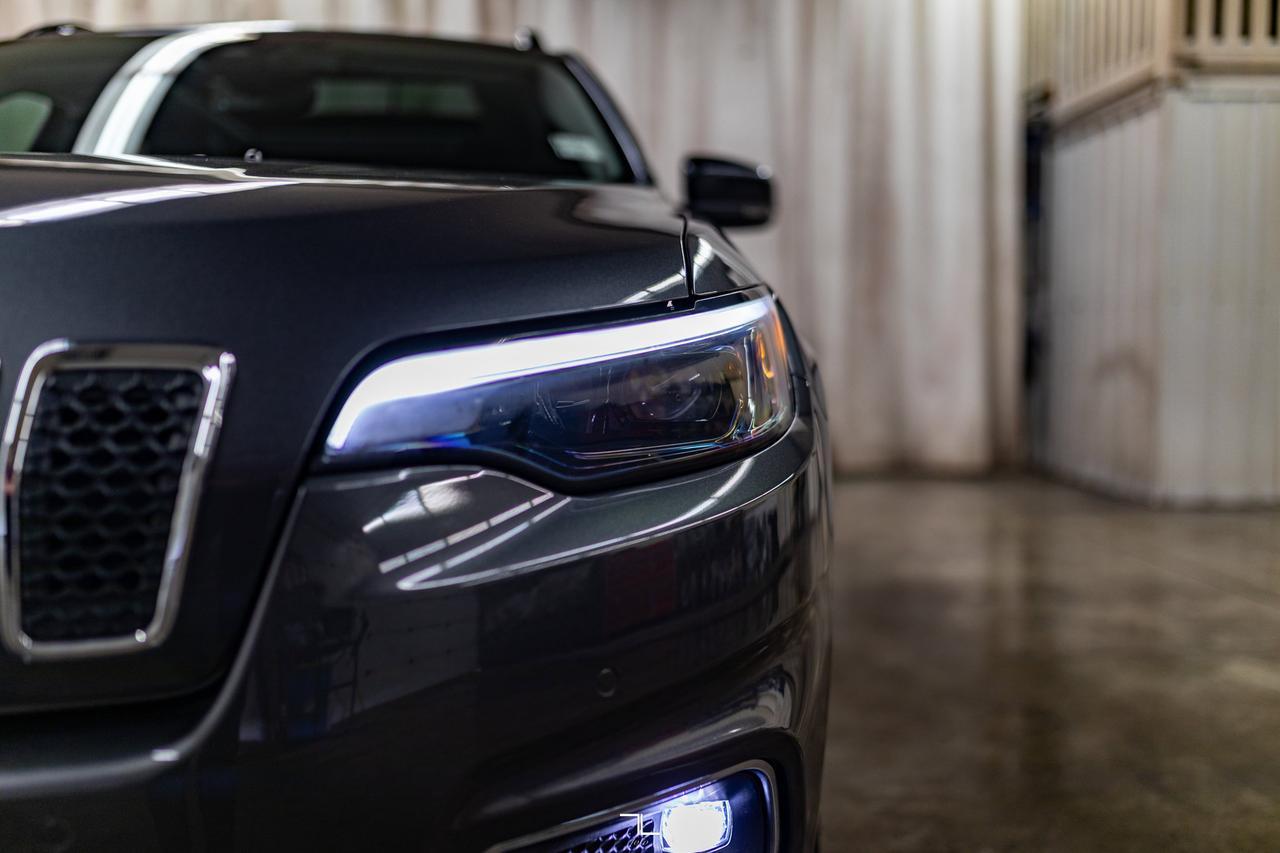 2022 Jeep Cherokee 4x4 Limited Leather Roof Nav BCam Red Deer AB