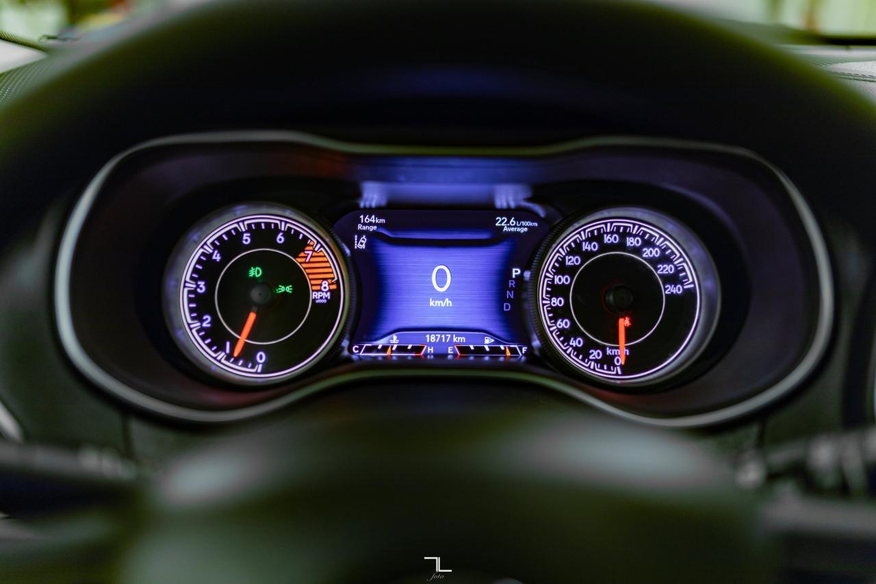 2022 Jeep Cherokee 4x4 Limited Leather Roof Nav BCam Red Deer AB