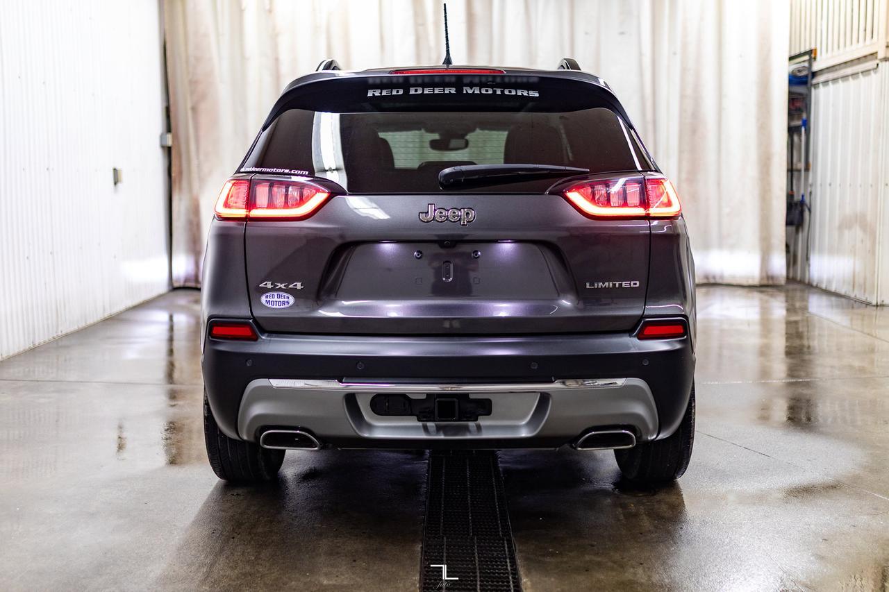 2022 Jeep Cherokee 4x4 Limited Leather Roof Nav BCam Red Deer AB