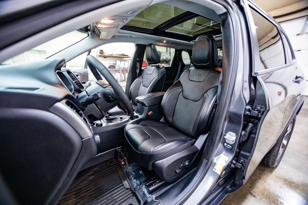 2022 Jeep Cherokee 4x4 Limited Leather Roof Nav BCam Red Deer AB