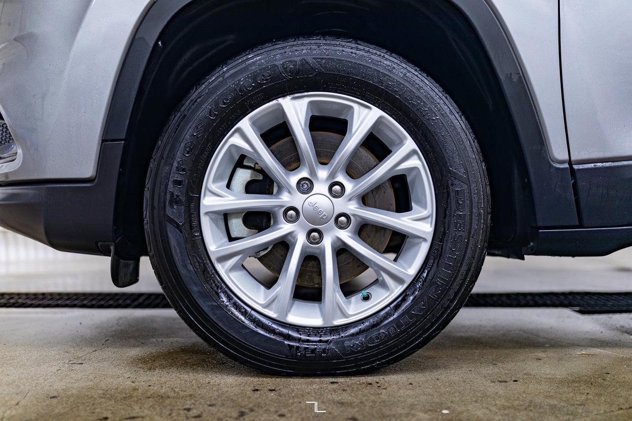 2022 Jeep Cherokee 4x4 North Roof BCam Red Deer AB