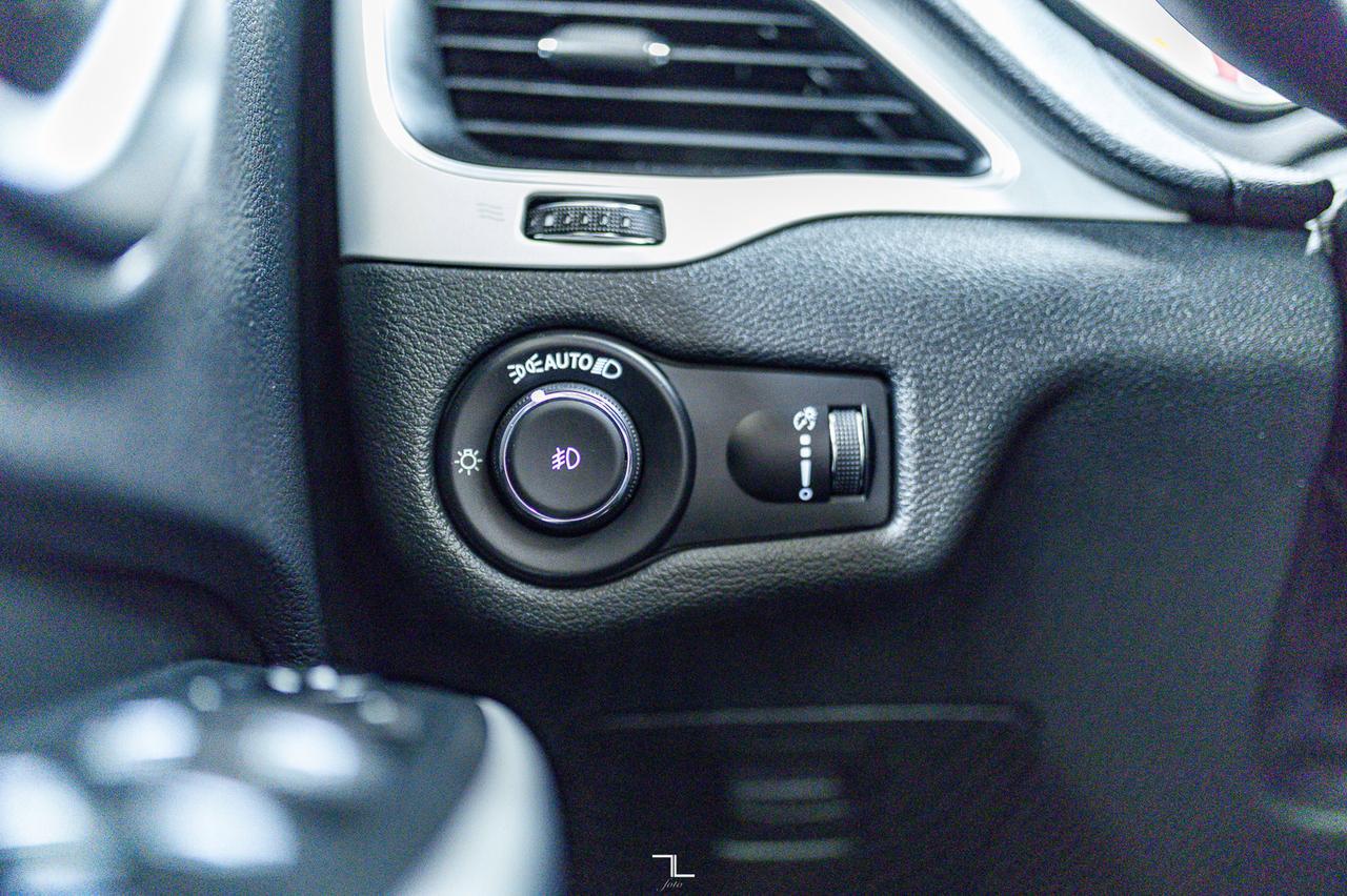 2022 Jeep Cherokee 4x4 X Leather Roof BCam Red Deer AB