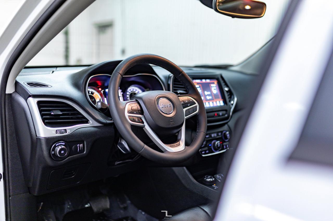 2022 Jeep Cherokee 4x4 X Leather Roof BCam Red Deer AB