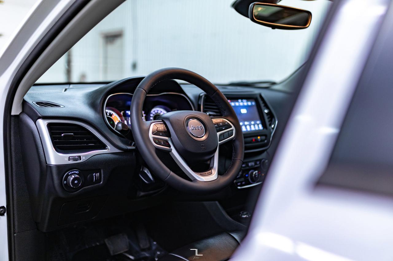 2022 Jeep Cherokee 4x4 X Leather Roof BCam Red Deer AB